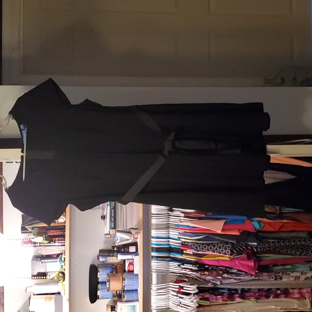 New, Never Worn Vera Wang Black Dress